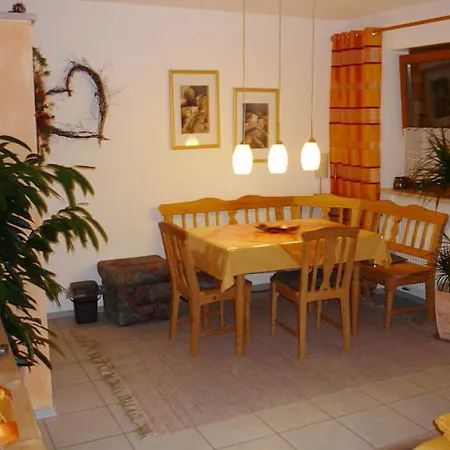 Ferienwohnung Silberberg - Piatka 博登迈斯